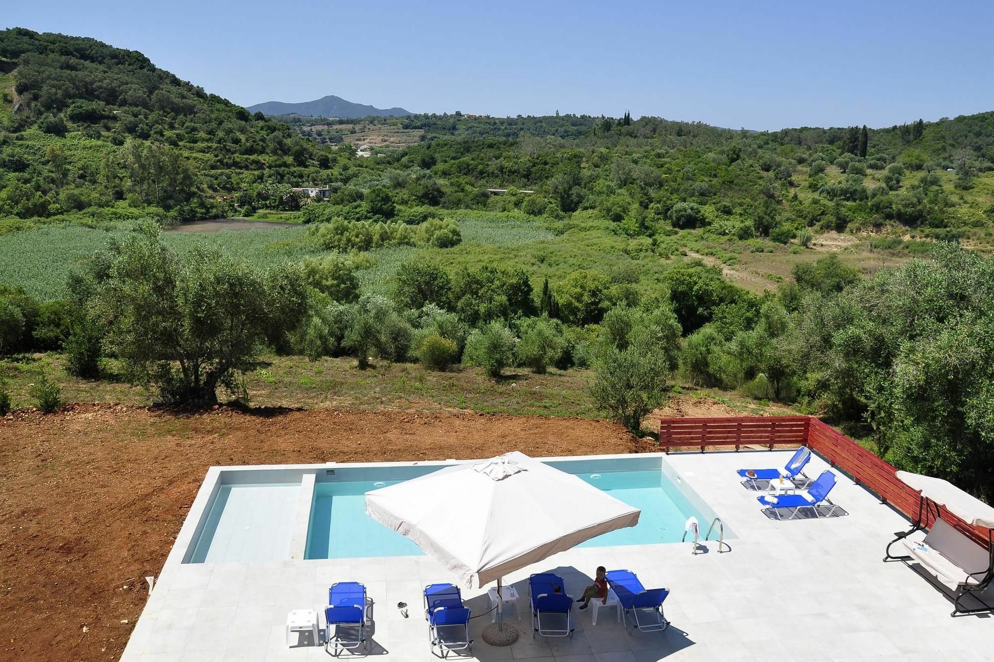 Jazz Rock With Large Private Pool *